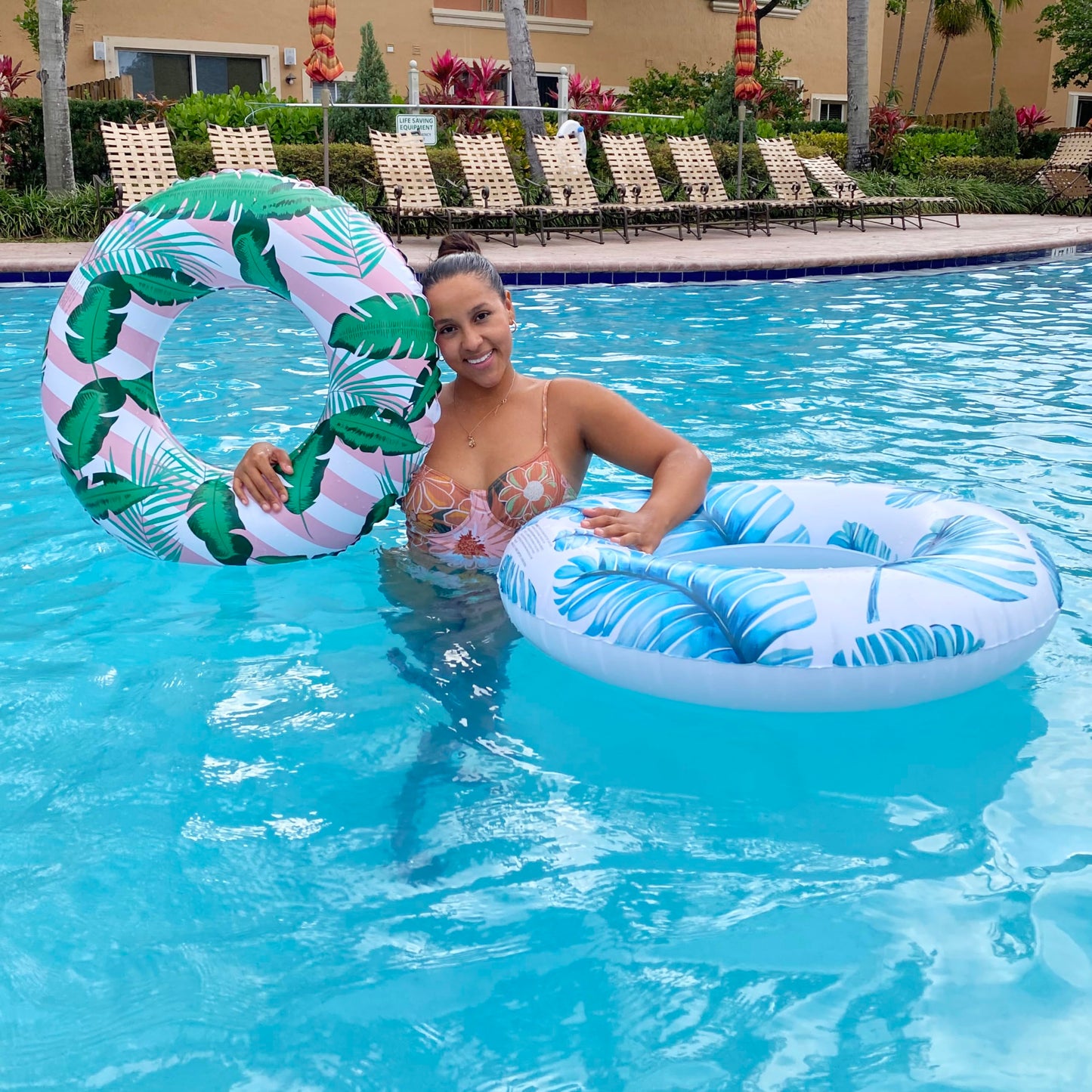 Pool Float For Swimming Pool, Inflatable Swim Tube Floaties For Teens Adults Tropical Leaf Printed Swim Ring Pool Party Decorati