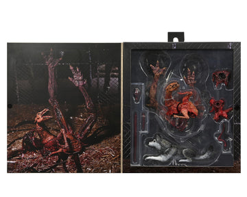 Neca - The Thing Deluxe Ultimate Dog Creature 7' Scale Action Figure