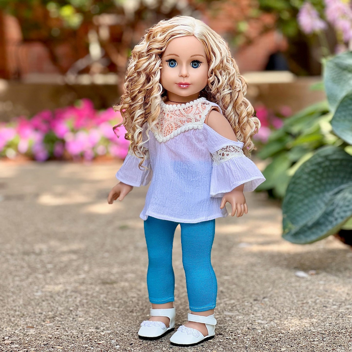 Trendy Girl - 18 Inch Doll Clothes - 3 Piece Outfit - White Cotton Blouse, Turquoise Leggings And White Shoes (Dolls Not Included)