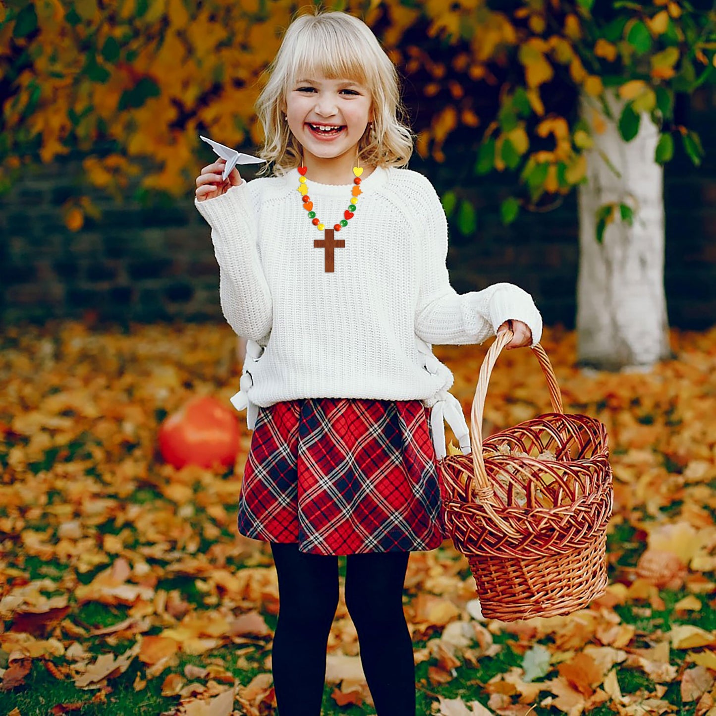 Eternity sky 27Pcs Fall Crafts for Kids - Thanksgiving DIY Religious Wooden Cross Beads Christian Necklace Kit for Autumn Sunday