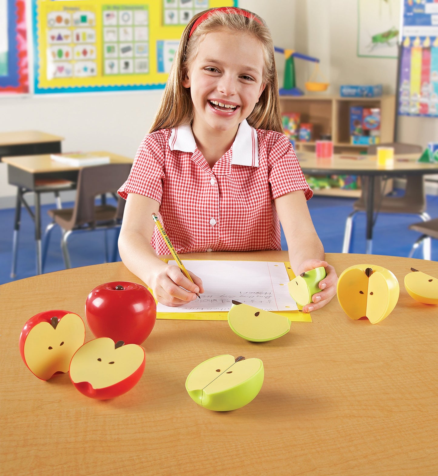 Learning Resources Magnetic Apple Fractions, Multi-Color, 10.5 X 10.4 X 3.2 Inches (Ler0904)