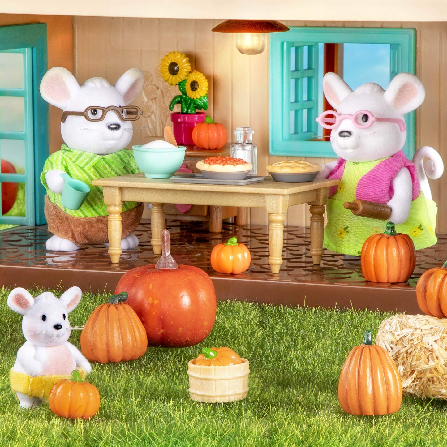 Li'L Woodzeez - The Buster Bear Family - Set Of 7 Collectible Posable Bear Figures - Pretend Play Doll Figures - 3+ Years - Enco