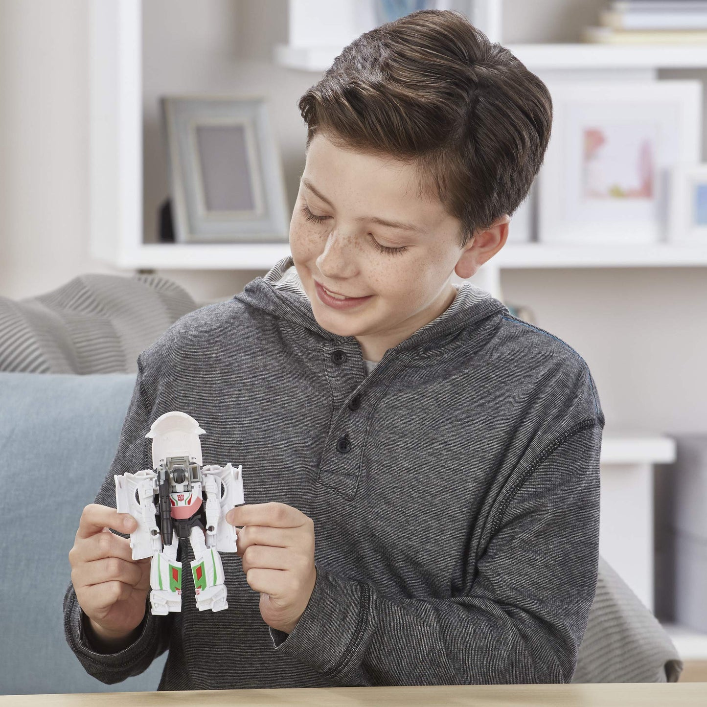 Transformers Toys Cyberverse Action Attackers 1-Step Changer Wheeljack Action Figure - Repeatable Gravity Cannon Action Attack - For Kids Age 6 And Up, 4.25-Inch