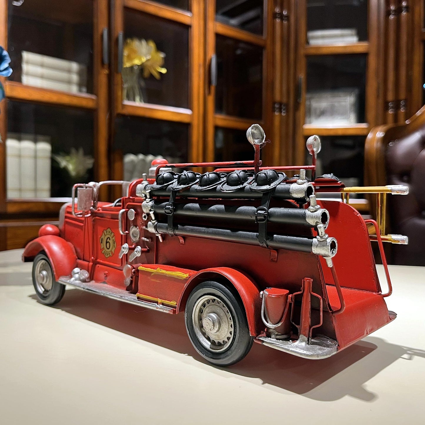 Parsaho Fire Truck American Antique Decorative Firetruck Model Statue Figurine Retro Style Handcraft Gifts Collectibles