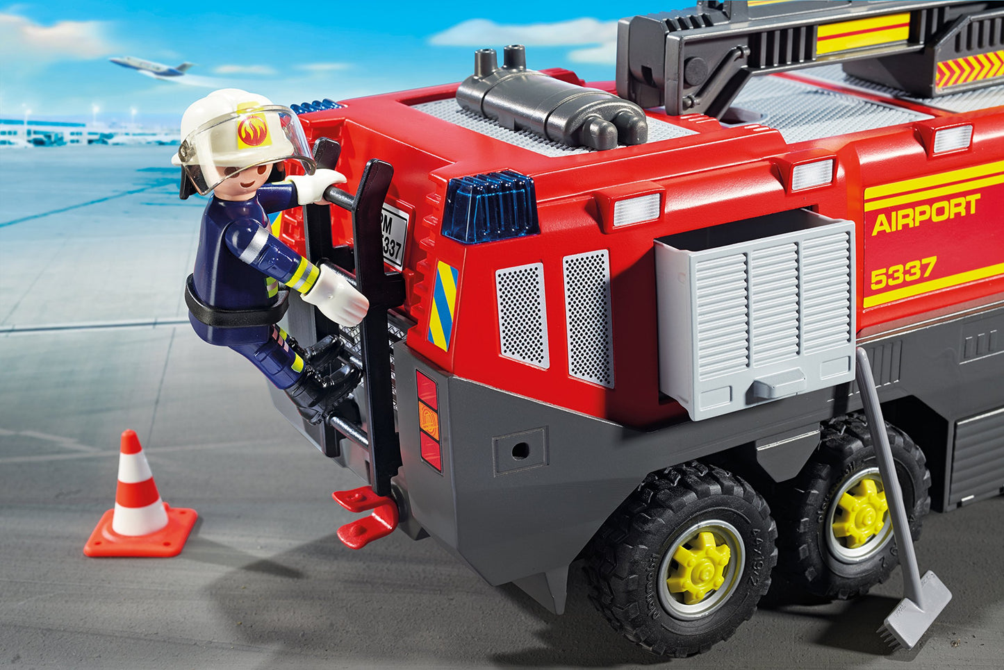 Playmobil Airport Fire Engine With Lights & Sound Building Set