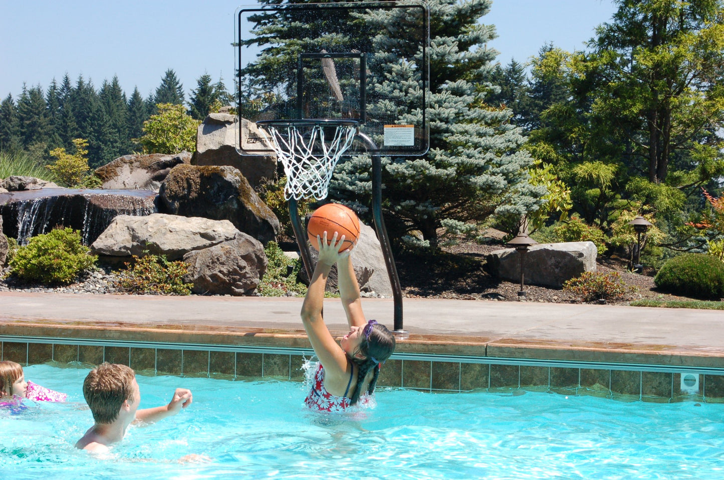 S.R. Smith S-Bask-Ch Swim N' Dunk Salt Friendly Challenge Basketball Game, Black