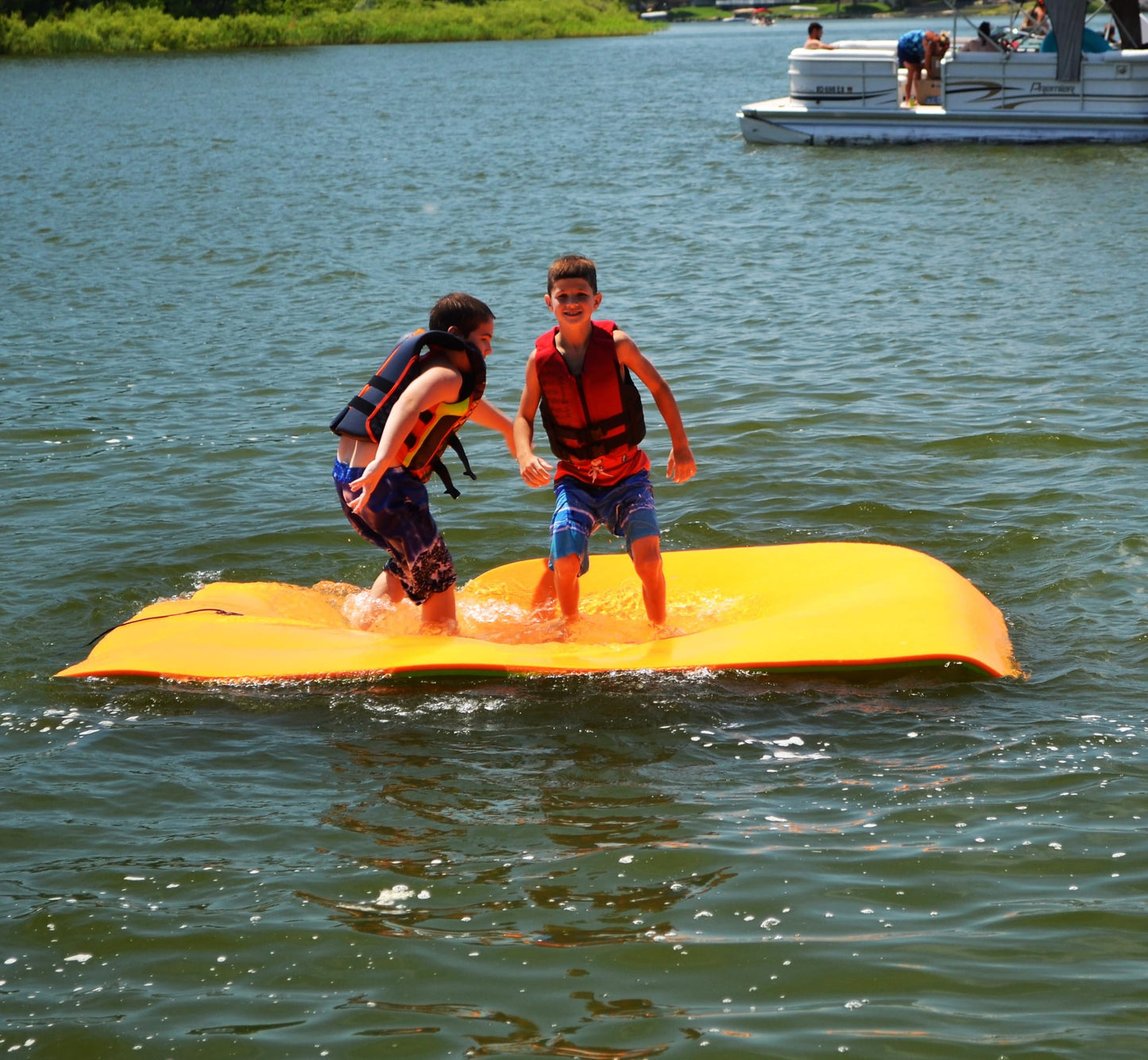 Rubber Dockie Floating Water Mat Pad For Swimming Lakes Boats Rivers Ocean (9X5 Ft)