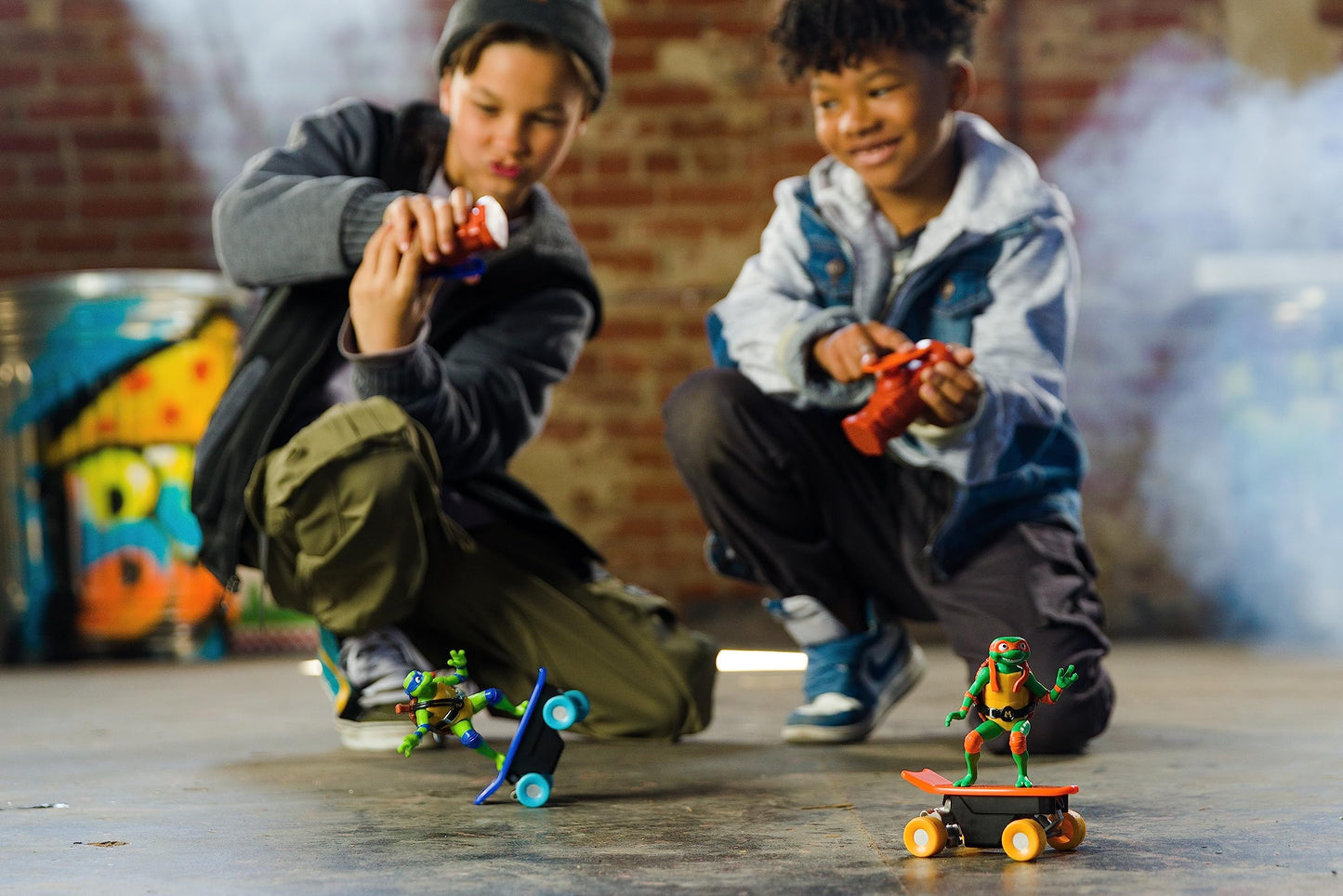 Teenage Mutant Ninja Turtles Leonardo RC Skate Vehicle, 2.4 GHz Remote Control Toy for Kids, Ages 3+, Plastic Construction