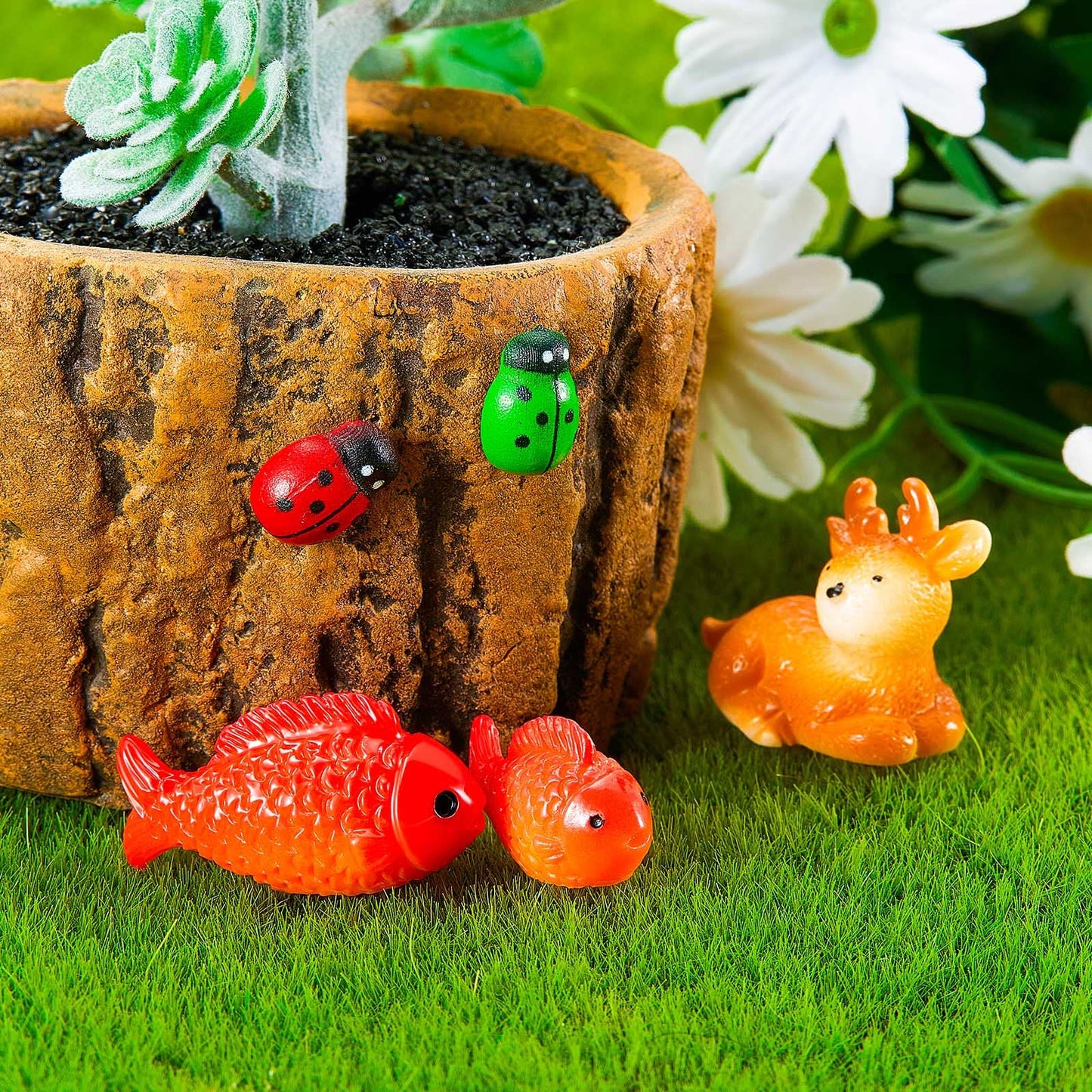 100 Pcs Luminous Mini Animals Figurines Mini Resin Duck Glow In The Dark Tiny Animals Luminous Resin Mini Animals Micro Landscape Dollhouse Ornament For Diy Garden(Novel Style)