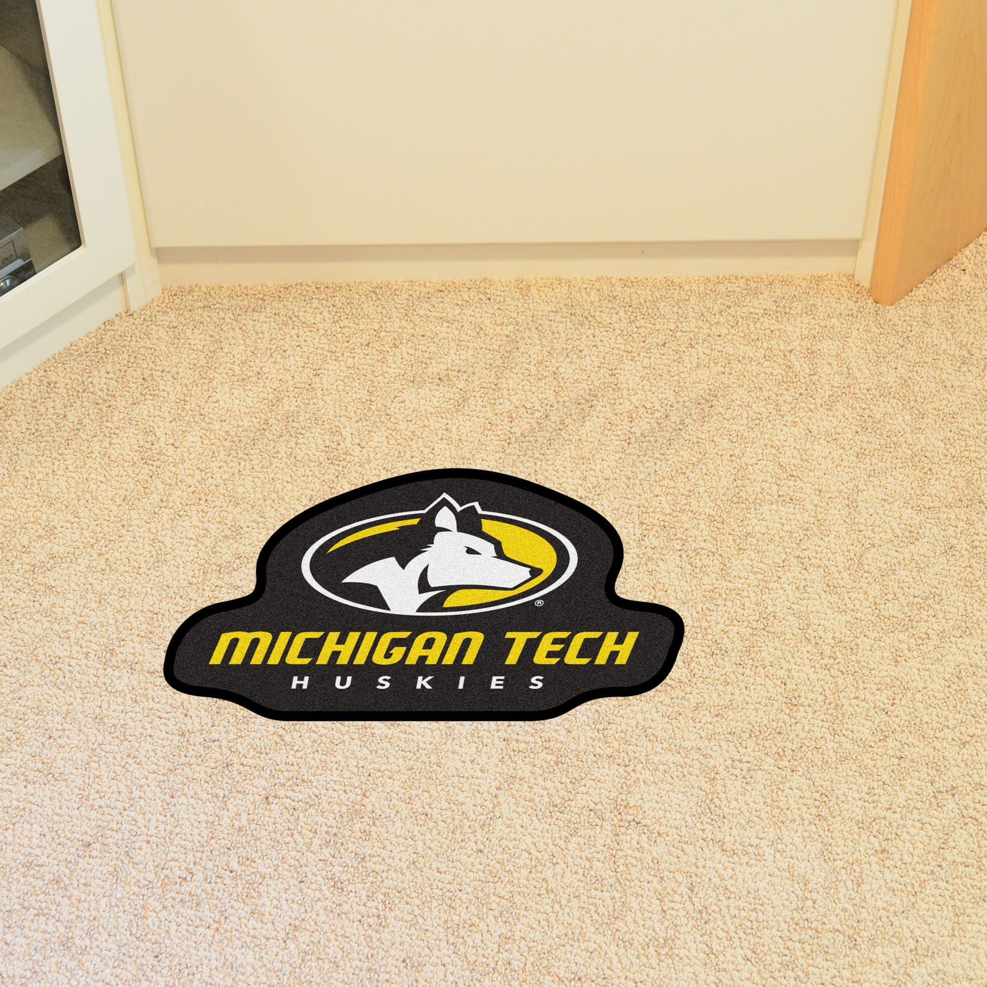 FANMATS NCAA Michigan Tech Huskies Universitymascot Mat, Team Color, One Size