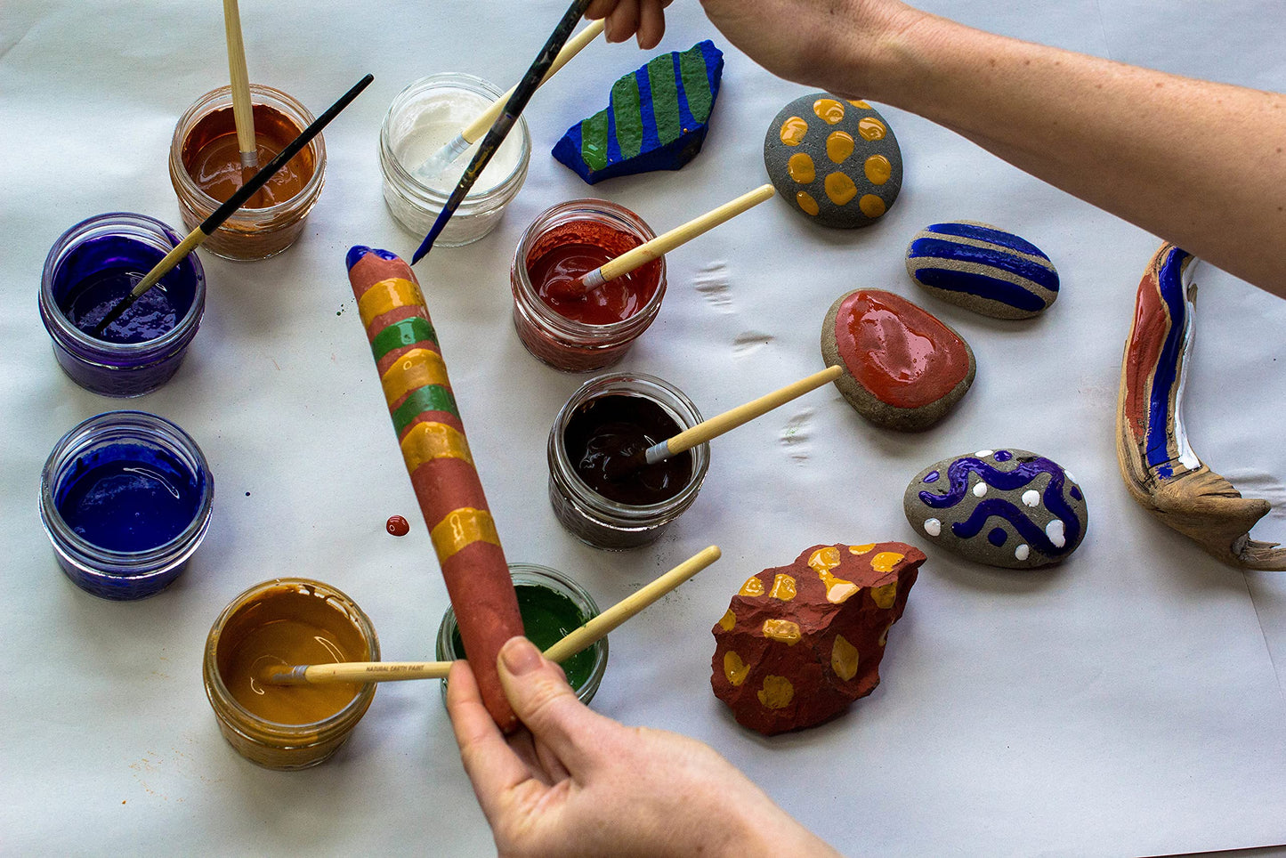 The Natural Earth Paint Kit | Non- Toxic | Made For Kids | Vegan | 6 Bright Colors | All Ages