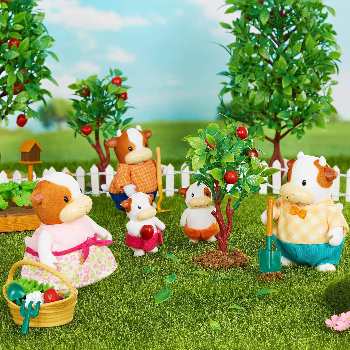 Li'l Woodzeez FitzMoo Cow Family Set - 7 Flocked Posable Figures - Multicolor - Gift Toy for Kids Age 3+ - Model WZ6724Z