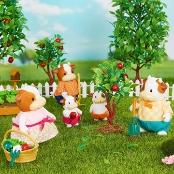 Li'l Woodzeez FitzMoo Cow Family Set - 7 Flocked Posable Figures - Multicolor - Gift Toy for Kids Age 3+ - Model WZ6724Z