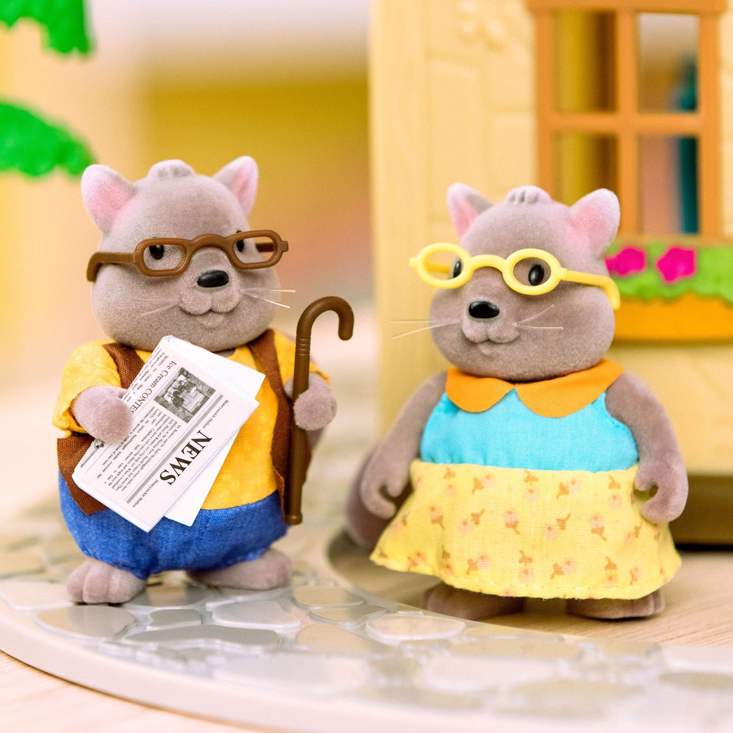 Lil Woodzeez - 16 Pieces Safety Department Dollhouse Playset with Fire Truck, Miniature Furniture & Accessories - Stackable Toy