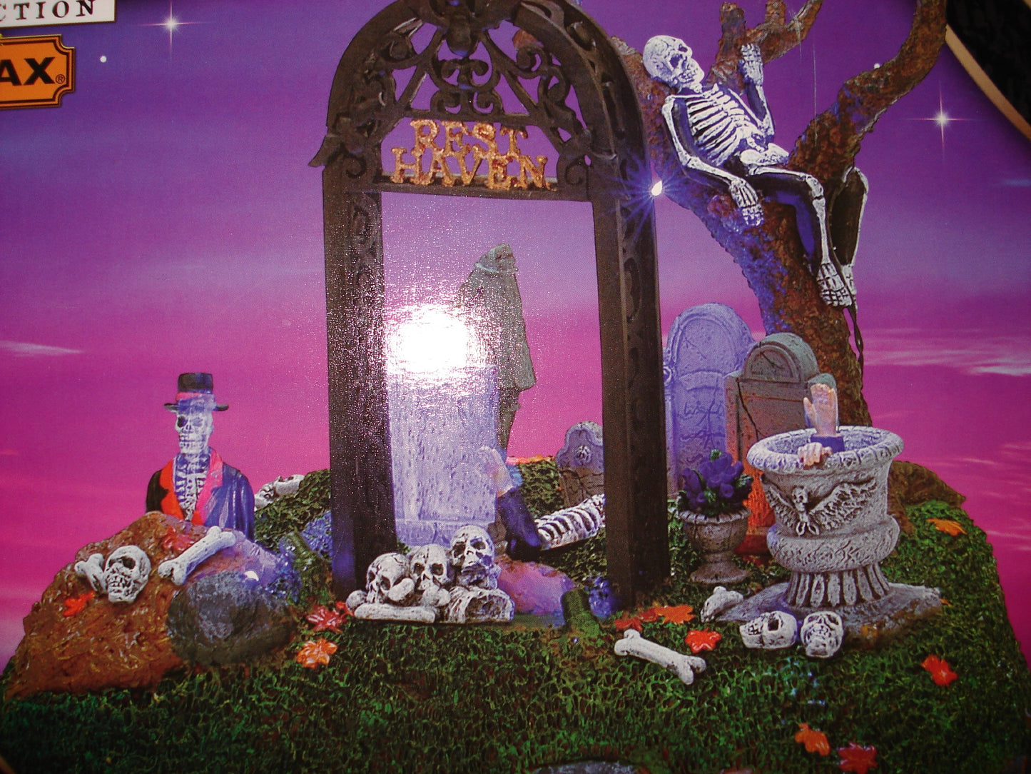 Lemax Spooky Town Restless Tombstones #74605