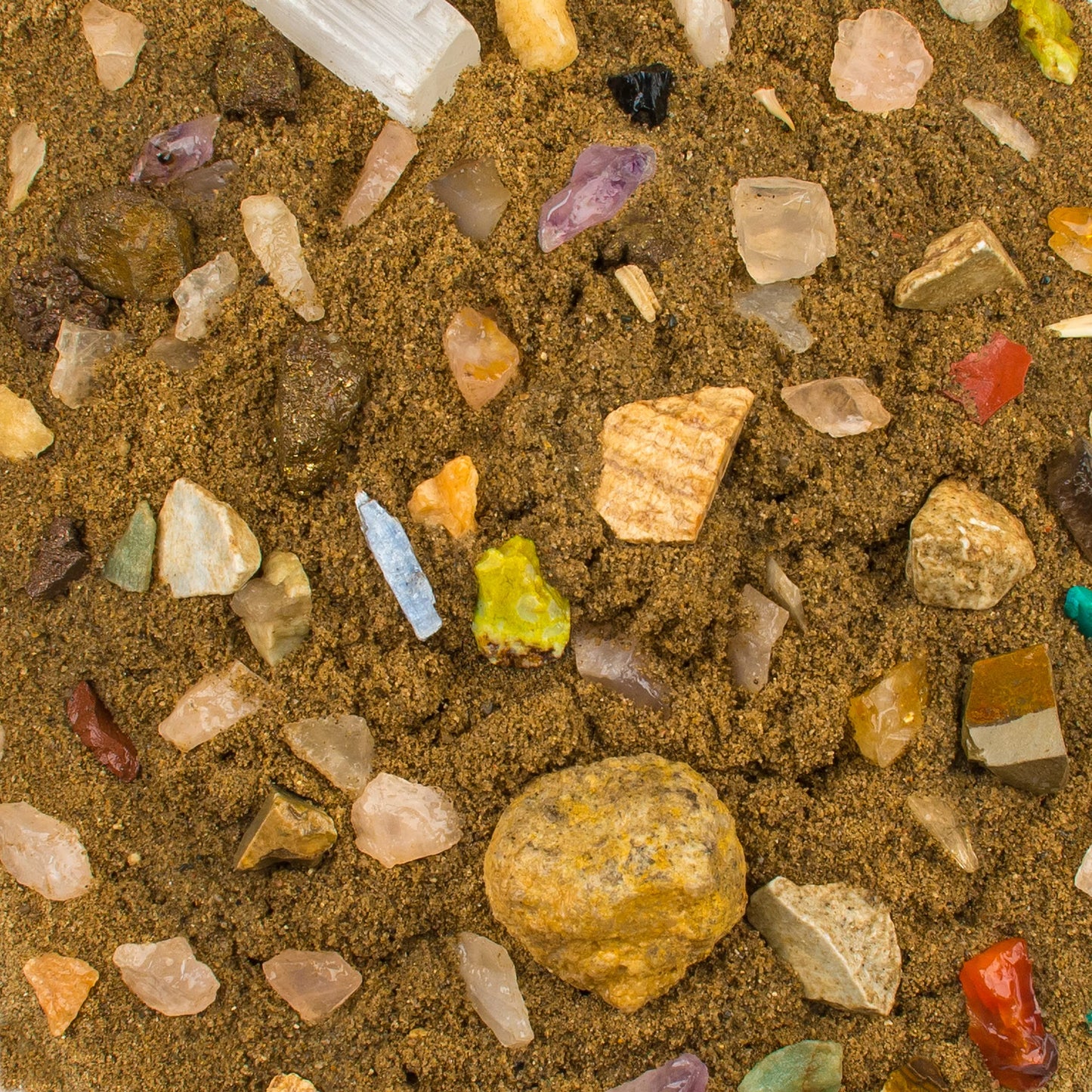 Boone's Mill Gemstone Paydirt - 5 Pounds of Gem Mining Rough Stone Mix with Rock Fossil ID Guide