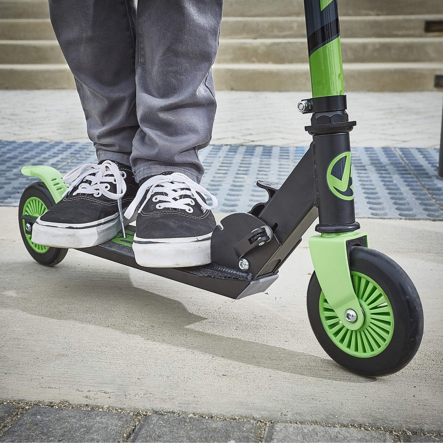 Viro Rides 130 Fastbreak Kick Scooter