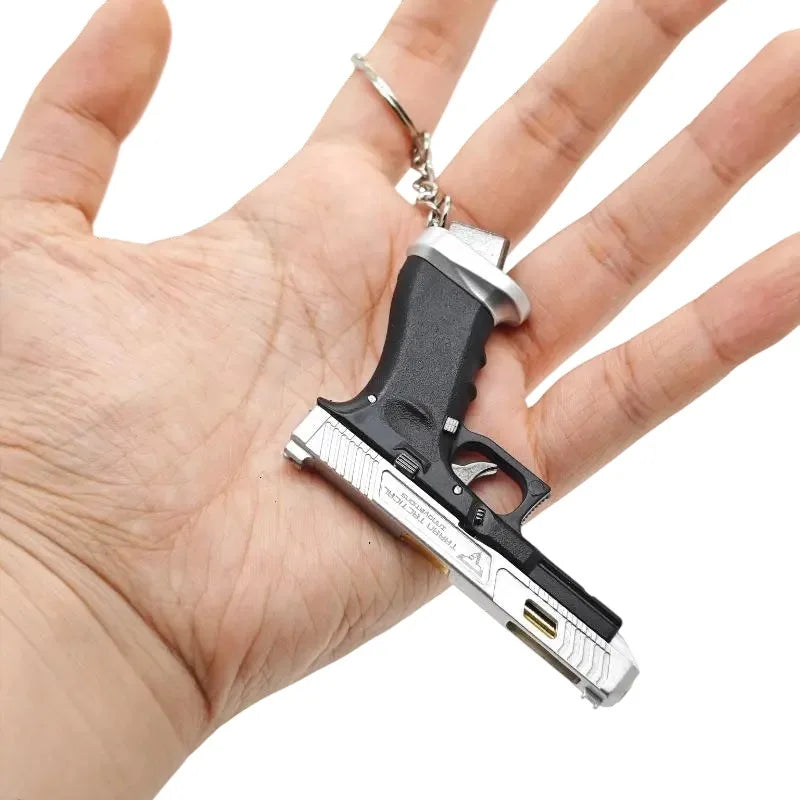 New 2025 G34 Black Silver Tactical Alloy Mini Pistol Keychain 1:3 Scale Shell Ejection Free Assembly Mini Gun Fidget Toy