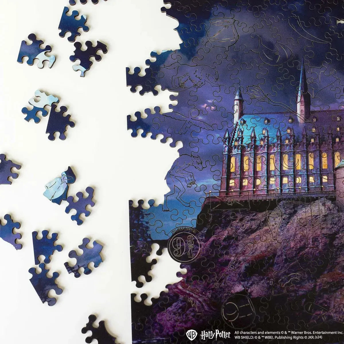 Harry Potter Hogwarts Castle at Night Wooden 338 Piece Jigsaw Puzzle Woods Story