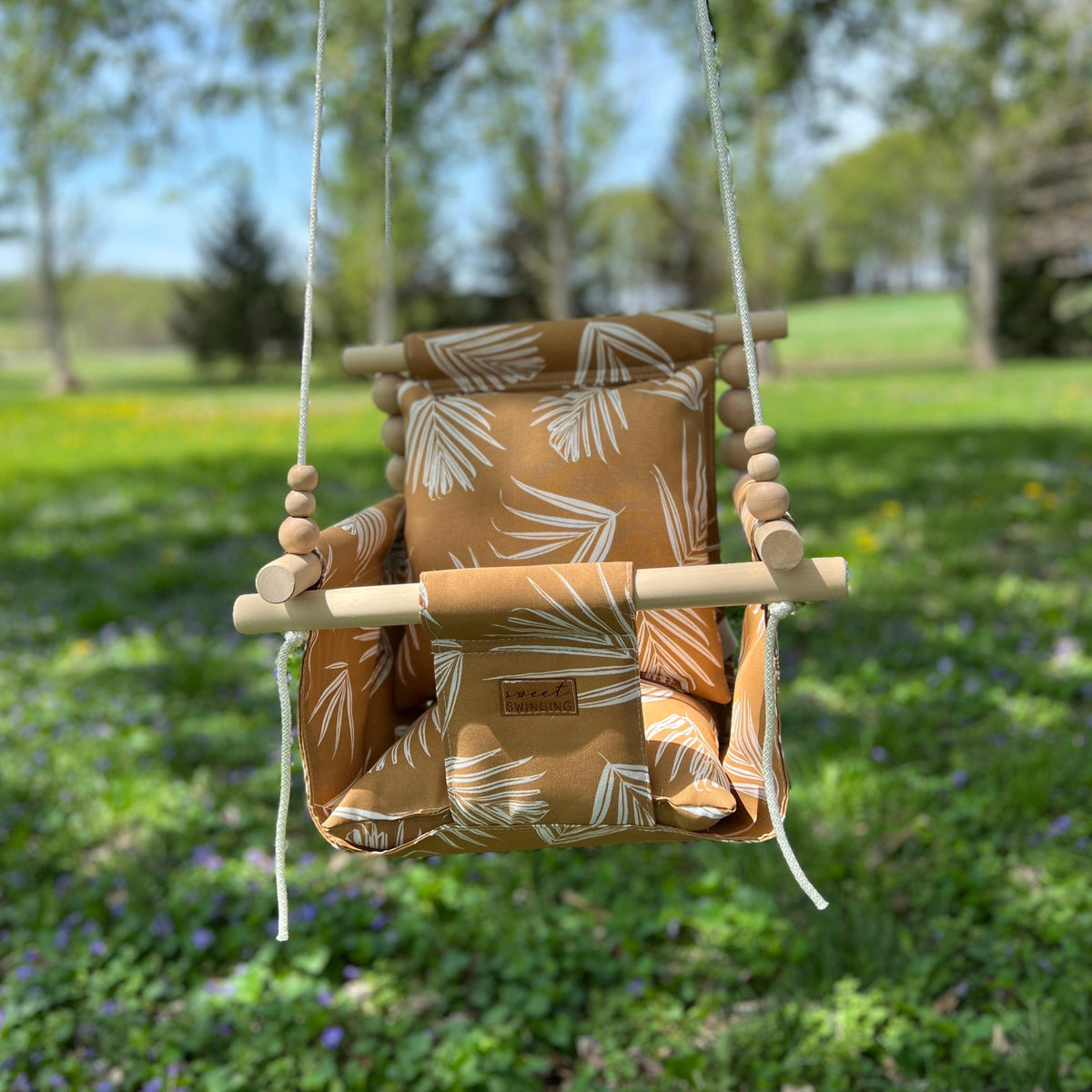 Outdoor High Back Baby & Toddler Swing-Nutmeg Leaf