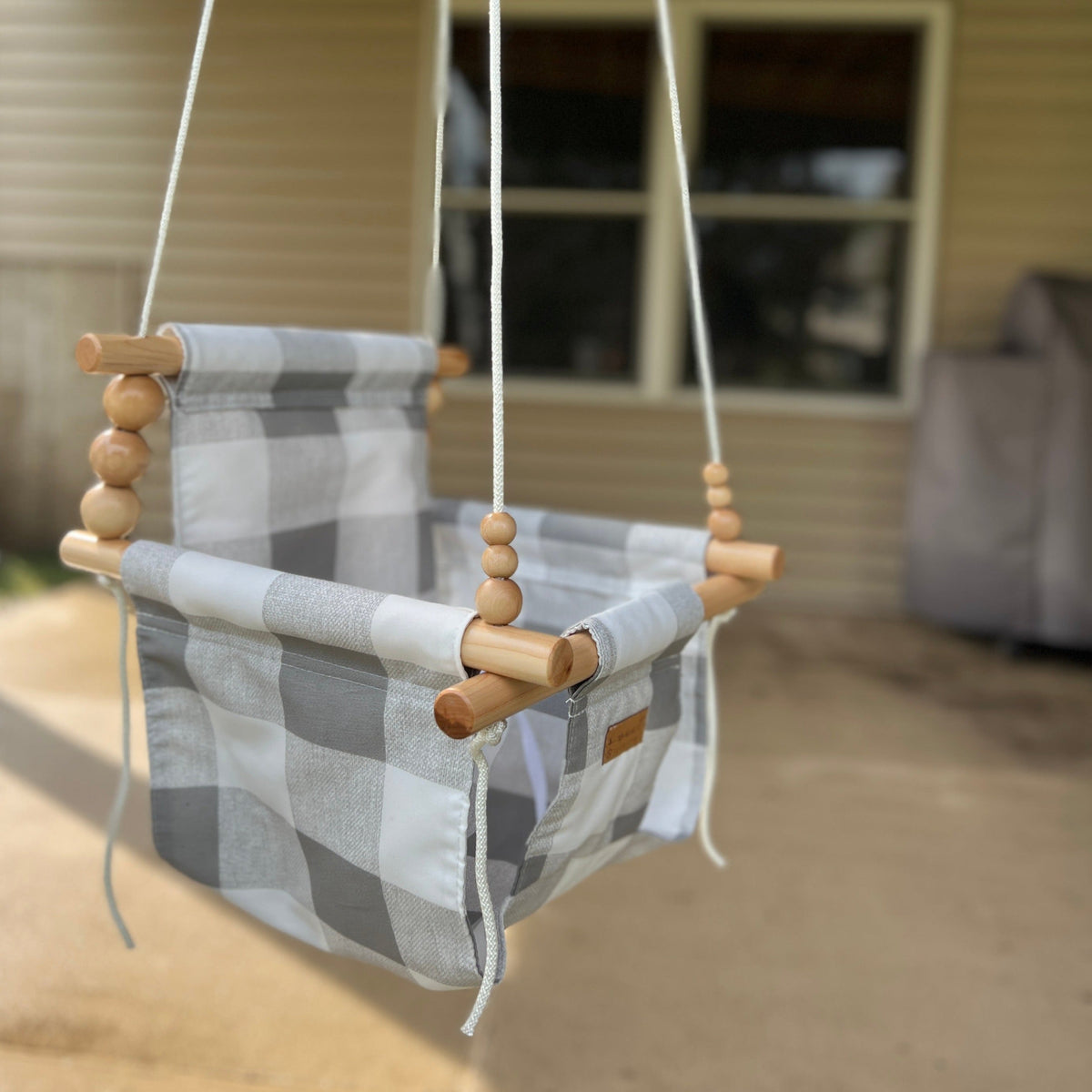 Outdoor High Back Baby & Toddler Swing-Gray Buffalo Check