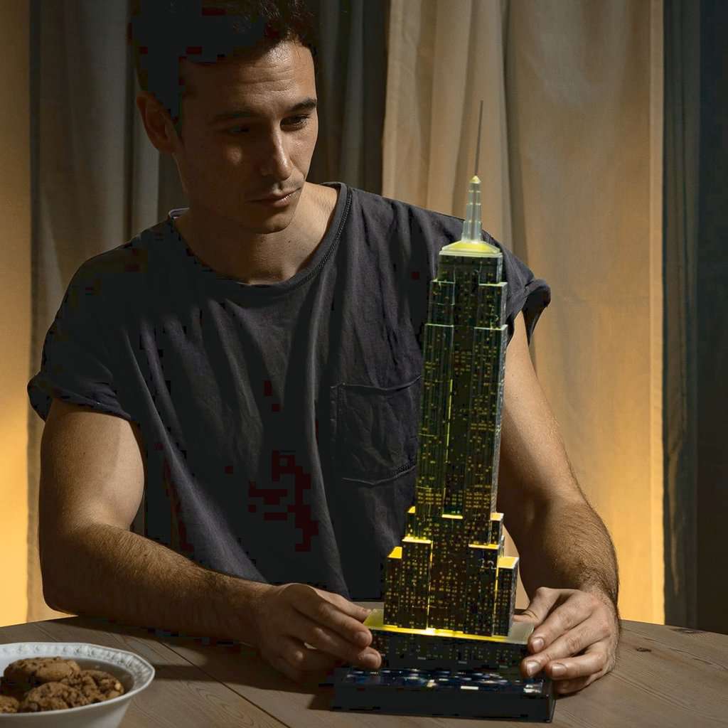 Light-Up Empire State Building 228 Piece 3D Jigsaw Puzzle Ravensburger