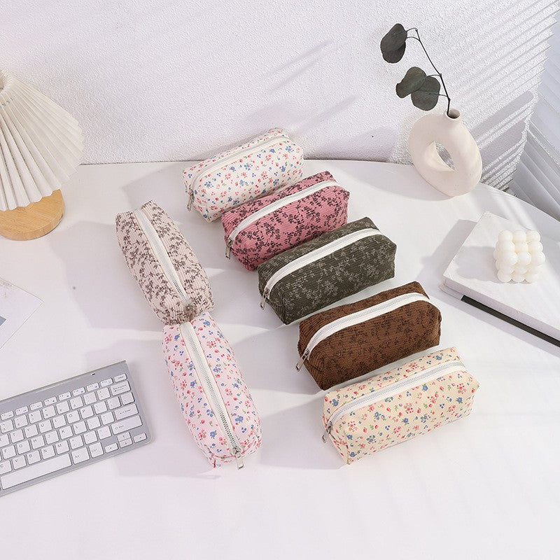2025 New Small Floral Pencil Bag, Simple and High-Looking Student Stationery Bag, Large Capacity Pencil Bag, Makeup Storage Bag
