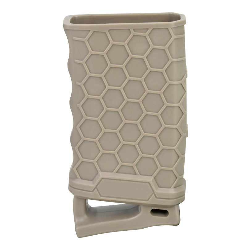 Cross-border Amazon new honeycomb M4 magazine quick pull rubber sleeve 5.56 non-slip magazine sleeve universal soft rubber sleeve