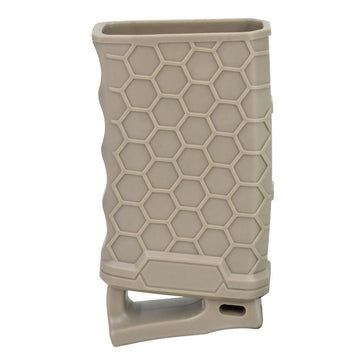 Cross-border Amazon new honeycomb M4 magazine quick pull rubber sleeve 5.56 non-slip magazine sleeve universal soft rubber sleeve