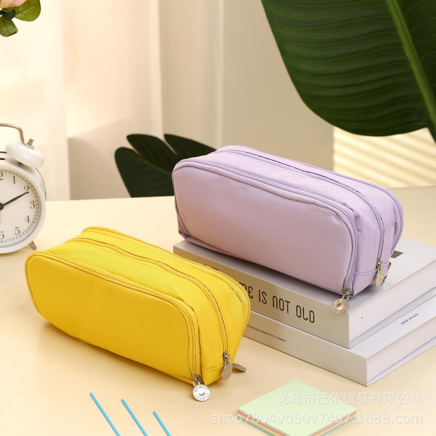 Oxford Cloth Large-Capacity Double-Zipper Multi-Layer Pencil Case Multi-Functional Stationery Box for Primary and Secondary School Students in the Back-To-School Season Wholesale from Manufacturers