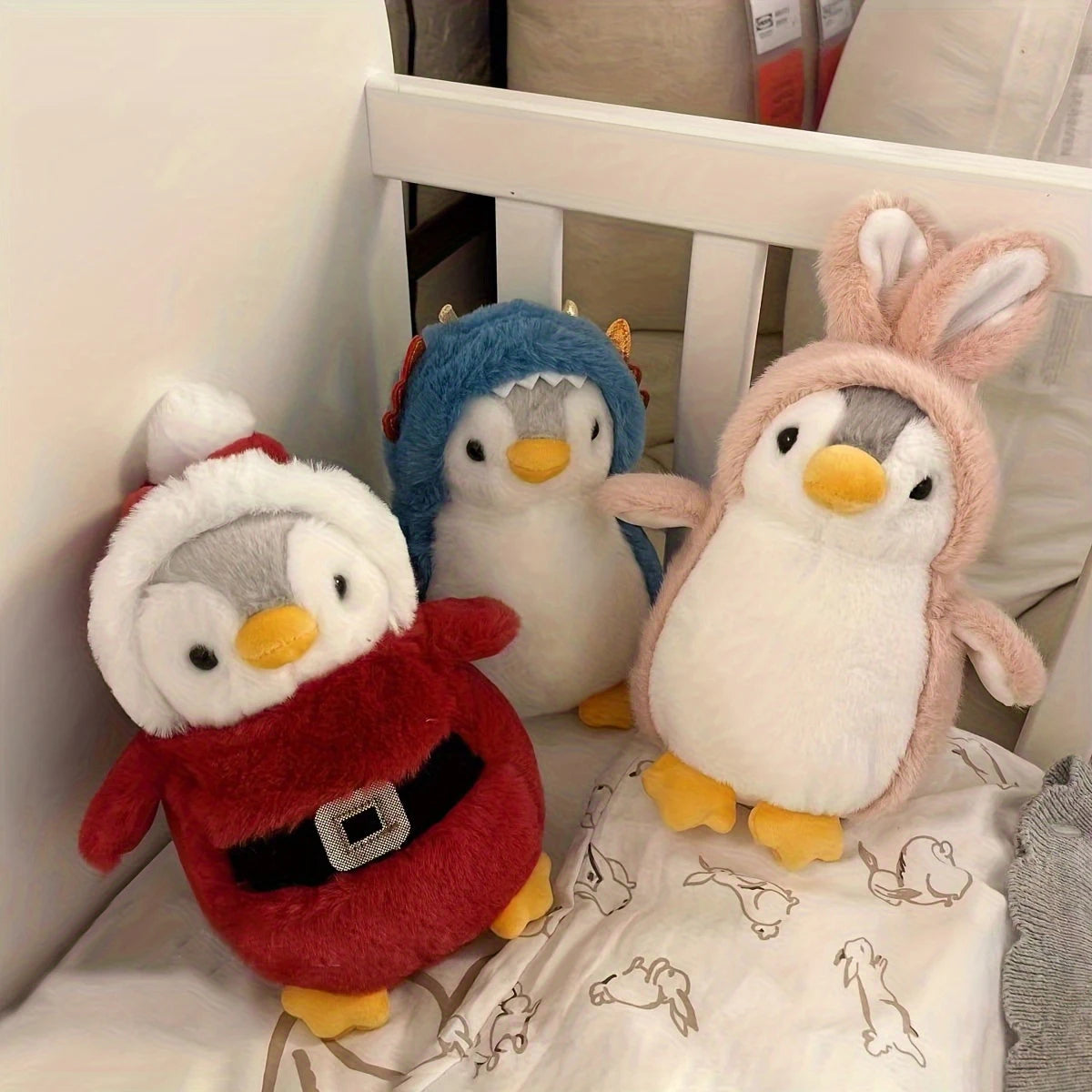 20cm cute penguin plush toys, penguin-dressed dolls, green dinosaurs, pink rabbits, etc., are ideal choices for home decoration