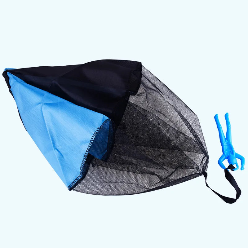 1pcs Hand Throwing Parachute Outdoor Funny Toys Game Play Toys for gift Parachute Sport with Mini Soldier Toys