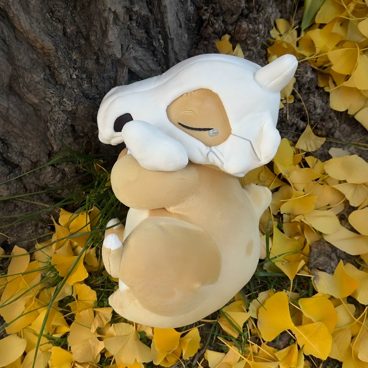 32cm Cute Cartoon Sleeping Cubone Dinosaur Plush Toy Doll Soft Comfort Pillow Seat Cushion Room Decorative Companion Doll Gifts