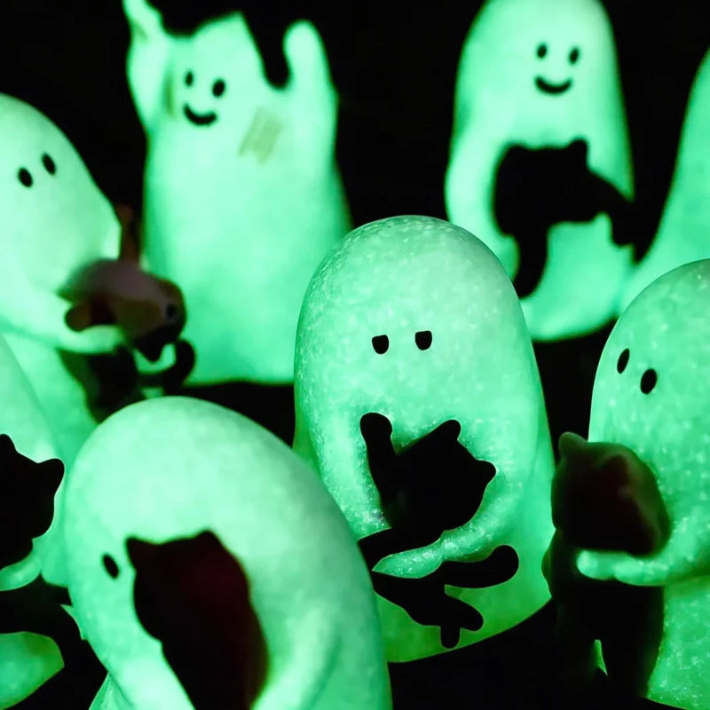 52toys Ghost Behold My Cat Series Blind Box Noctilucent Model Toy Desktop Fun Ornament Multi Style Cats Modeling Toy Mystery Box