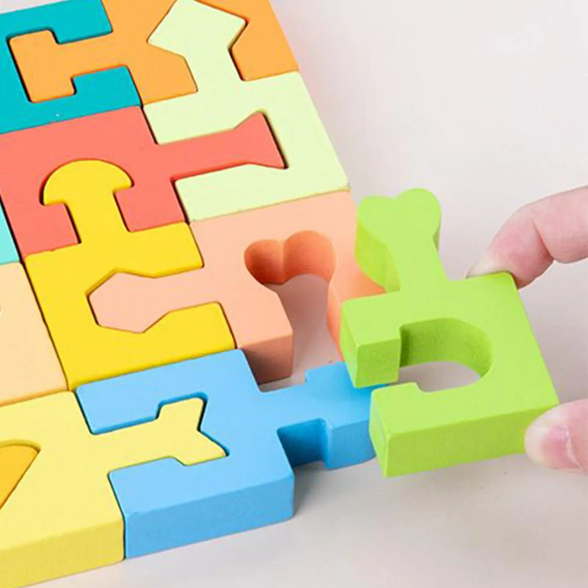 Wooden Puzzle Geometric Shape Matching Game 16 Pieces Jigsaw Puzzle for Boys Girls Ages 4-6 Learning Home School Kindergarten