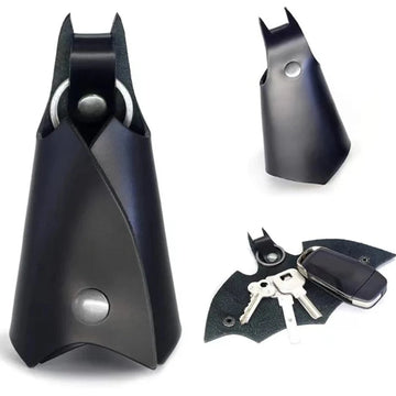 Superhero Bruce Wayne Cosplay Key Chain Leather Black Bat Pendant Keychain Metal Car Keys Keyring Unisex Halloween Accessories