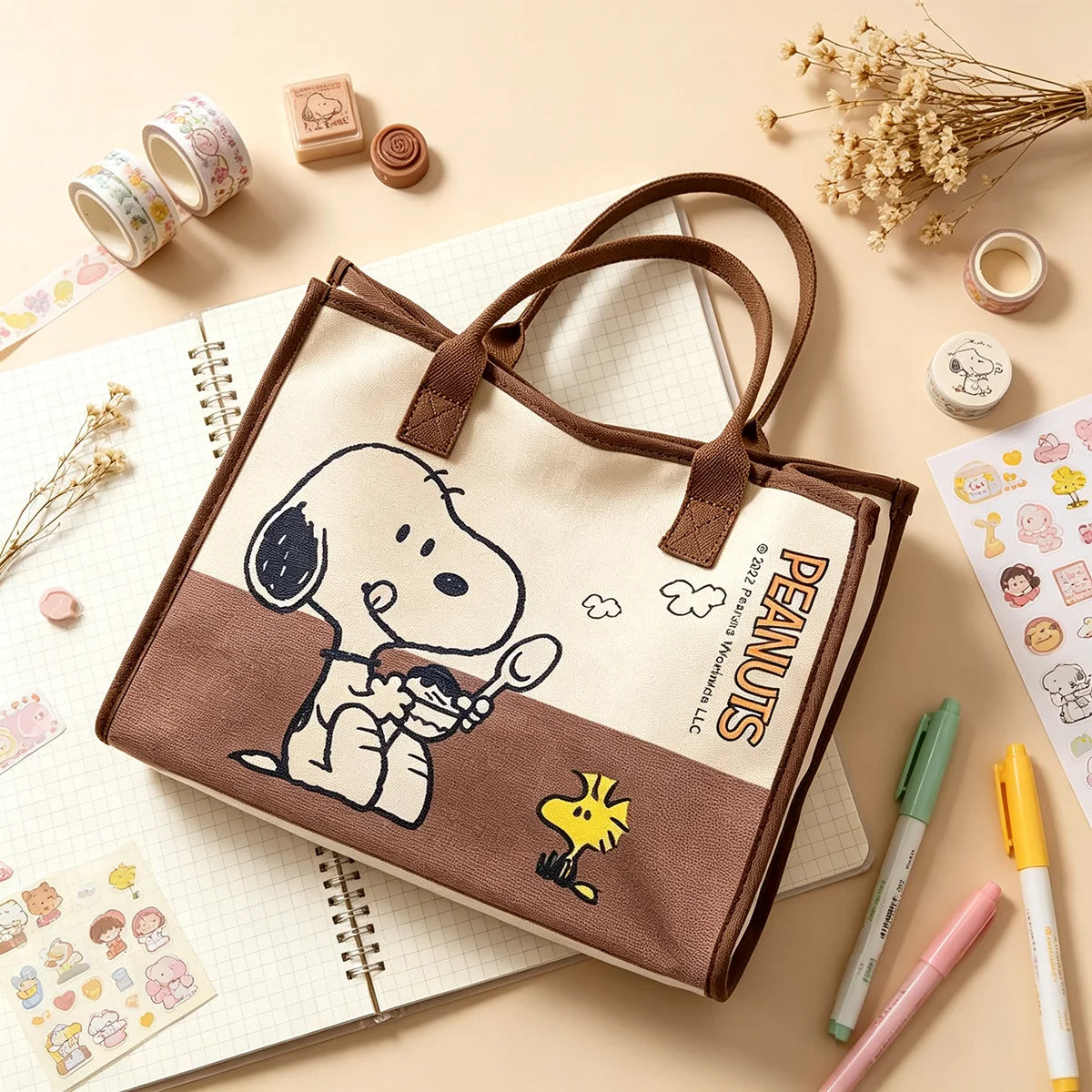 Snoopy Tote Bag Cartoon Large Capacity Canvas Shoulder Bag Shopping Bag Commuter Tote Bag Handheld Canvas Bag Gifts