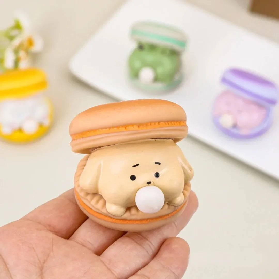Creative Spit Bubble Burger Squishy Toy Cute Macaron Cartoon Stress Relief for Adults Office Vent Prank Desktop Decor Ornaments