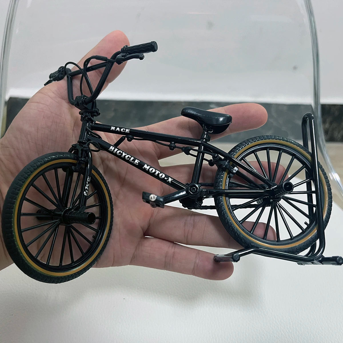 1:8 Mini Model Alloy Bicycle Diecast Decoration Metal Mountain Finger Black Bike Simulation Collection Gifts Toys for Boys