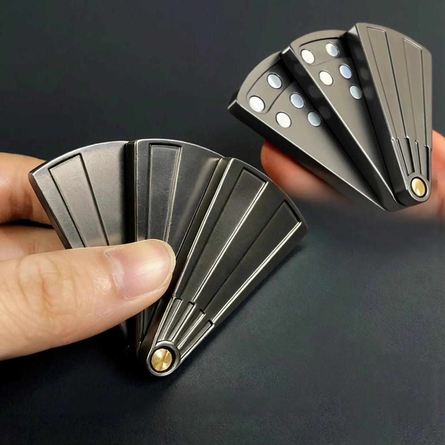 Metal EDC Fingertip Folding Fan Pressure Reducing Push Card Mechanical Coin Toy Anti Stress Relief Sensory Fidget Toy for Adults