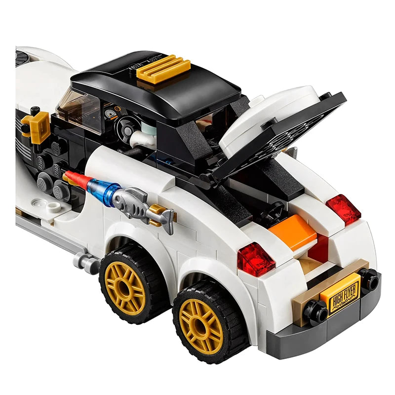 305pcs Super Heroes Series Penguin Arctic Roller Building Blocks Batmobile Bat Chariot Bricks Toys For Boys Birthday Gifts 7128