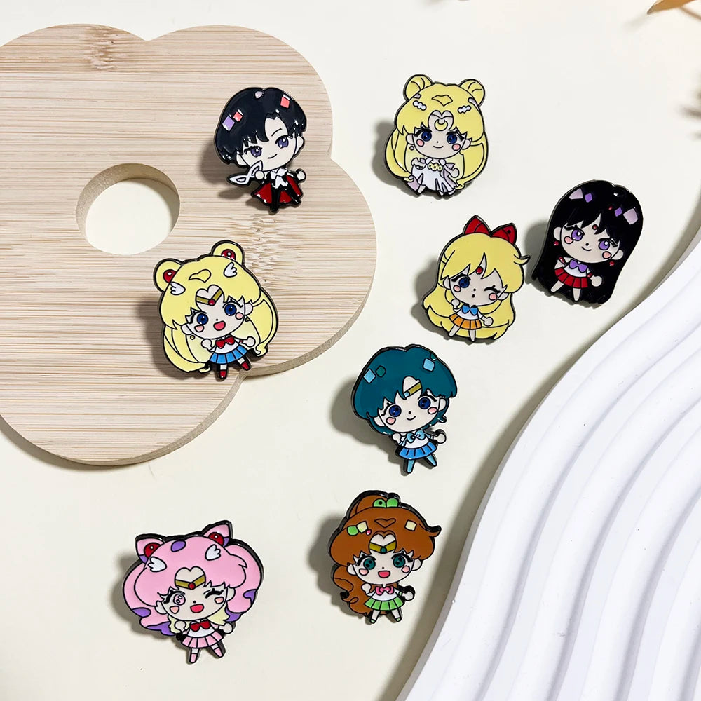8pcs Sailor Moon Enamel Brooch Set Tsukino Usagi Cartoon Character Fashion Metal Badges Accessories for Backpacks And Clothing