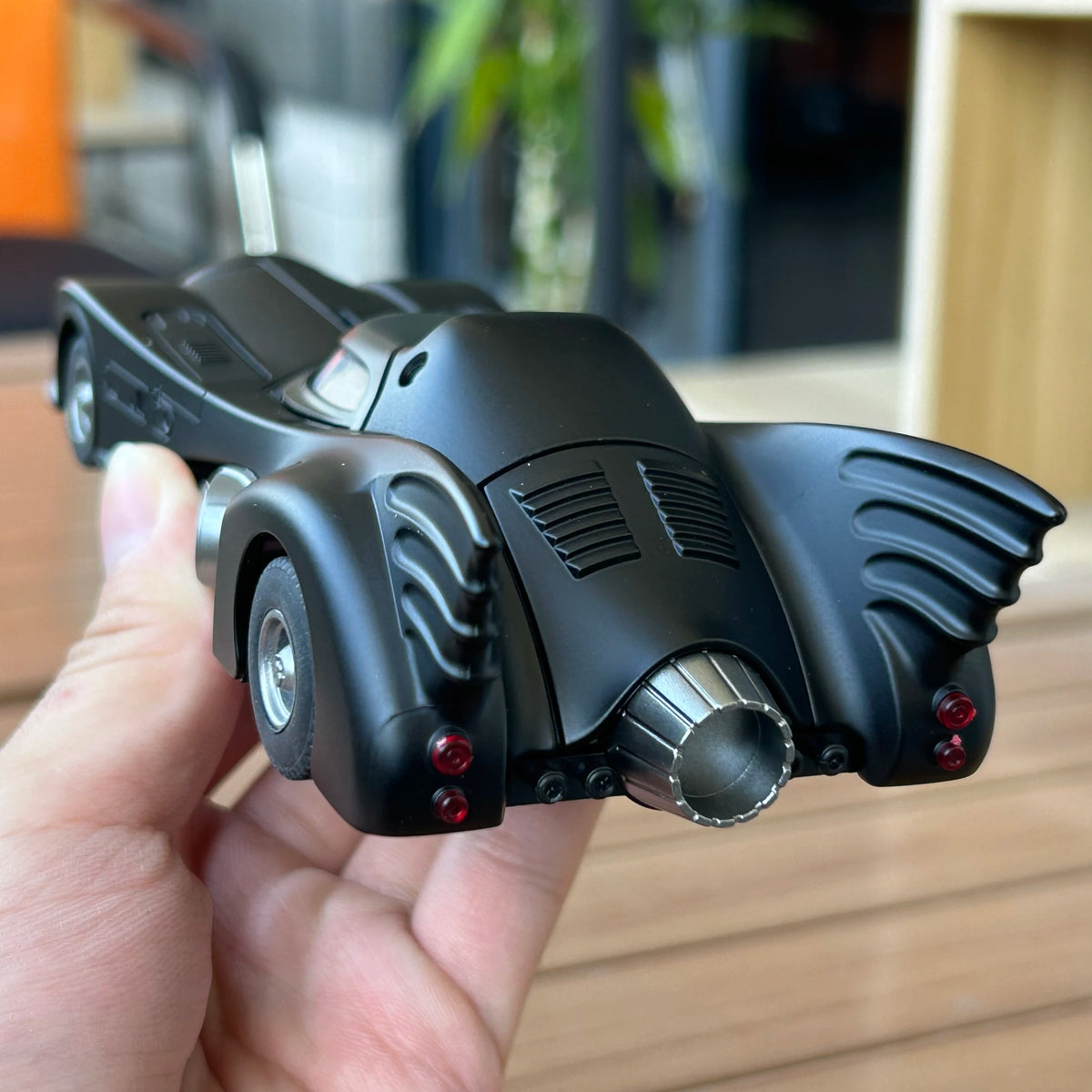 1:32 1989 Batmobile Classic High Simulation Toys Alloy Metal Diecast Model Car Desktop Display Collectible Ornament Holiday Gift
