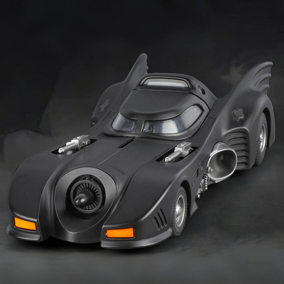 1:32 1989 Batmobile Classic High Simulation Toys Alloy Metal Diecast Model Car Desktop Display Collectible Ornament Holiday Gift