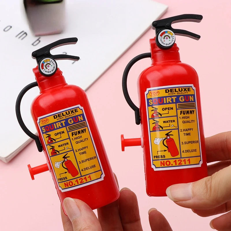 5Pcs Mini Extinguisher Design Water Toys Summer Beach Outdoor Games Funny Party Favors for Holiday Celebrations and Gifts