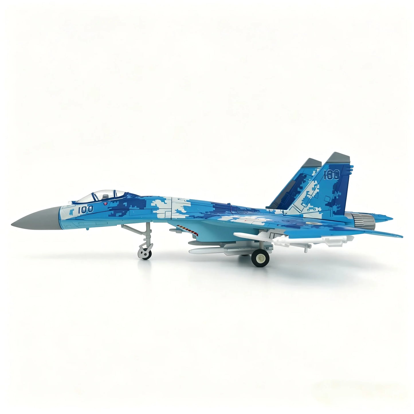 1:72 Creative Military Series Sukhoi Su-27 Flanker Fighter Building Blocks Multi-Role Heavy Jet Model No Glue No Paint Assembly