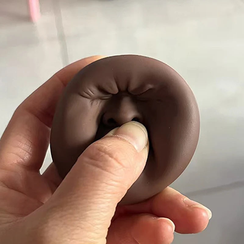 Novelty Gifts Funny Yawning Face Tea Pet Relax Squeeze Nose Water Spray Fidget Anxiety Stress Relief Toys For Kids Adults