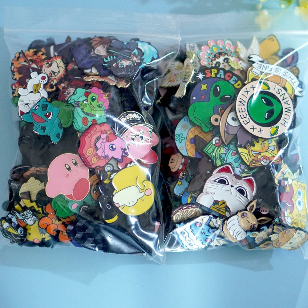 5-15Pcs Random Mixed Anime Metal Enamel Pins Cute Movie Character Brooch Fashion Lapel Badge on Hat Bags Fans DIY Gift