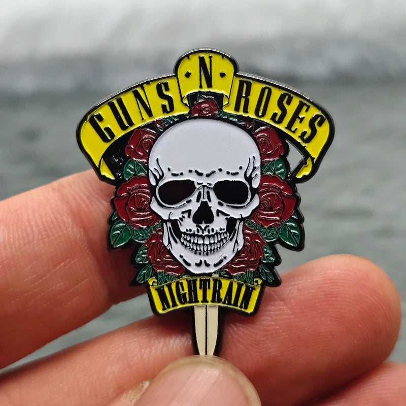Rock Band Skull Brooch, Halloween Horror Cosplay Costume Accessories, Decorative Accessories, Rose Brooch