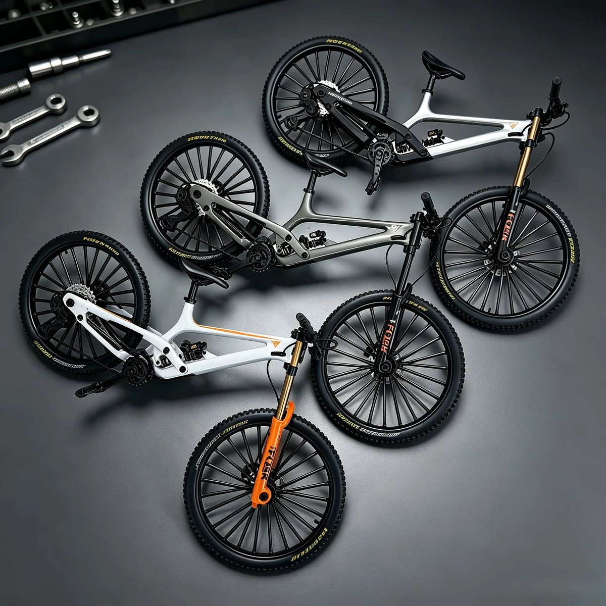 1:8 Scale Die-Cast Alloy Downhill MTB Mini Model Full Suspension Bike Collectible Desktop Decor Gift For Cycling Hobby Fans